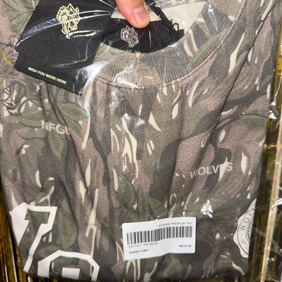 - DARC SPORT X WISH YOU WERE HERE “STAIRS” CAMO SHIRT - Picture 7 of 7